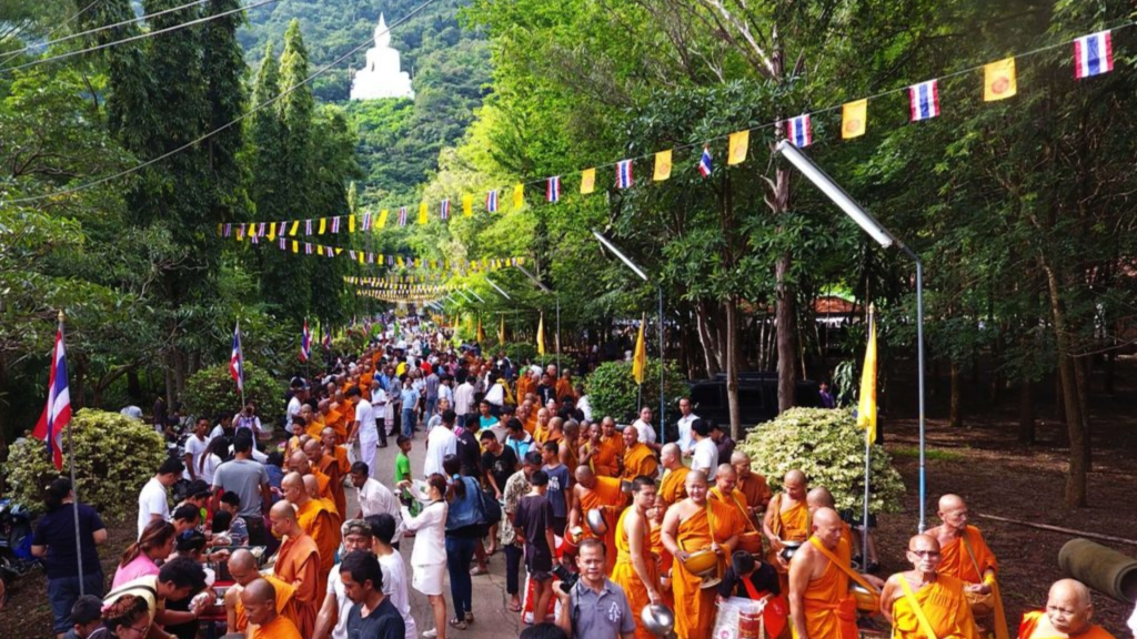 Wan Awk Phansa, celebrando o fim do retiro&nbsp;budista