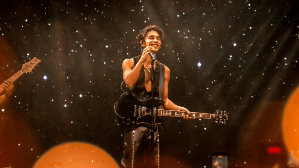 Jeff Satur emociona em seu segundo show em São&nbsp;Paulo