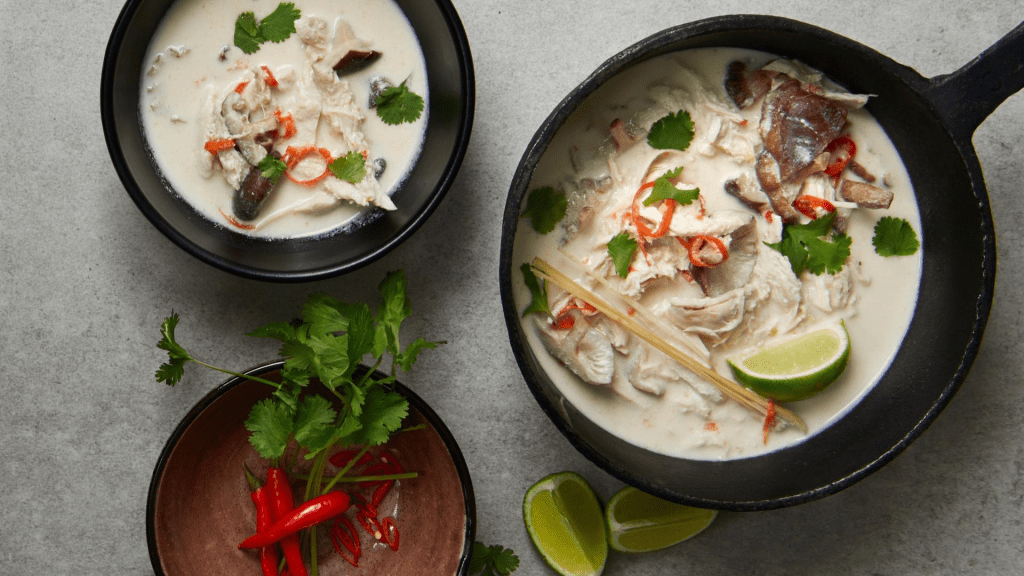Tom Kha Gai: A Sopa Que Aquece o Coração